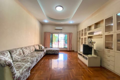 Maison à Chiang Mai, Thaïlande 4 chambres № 120187 - photo 7