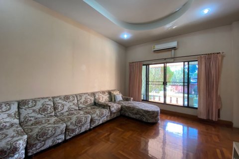 Maison à Chiang Mai, Thaïlande 4 chambres № 120187 - photo 8