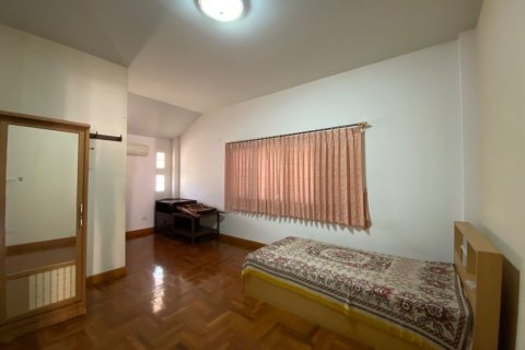 Maison à Chiang Mai, Thaïlande 4 chambres № 120187 - photo 11