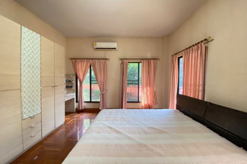 Maison à Chiang Mai, Thaïlande 4 chambres № 120187 - photo 15