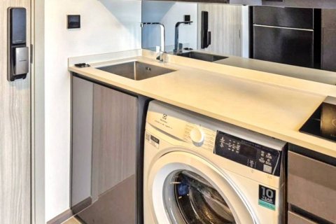 Condo in Bangkok, Thailand, 2 bedrooms  № 120192 - photo 6