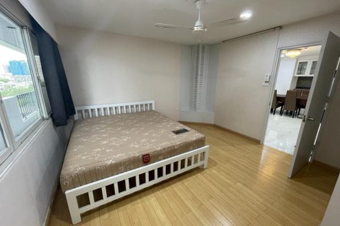 Кондоминиум с 2 спальнями в Ваттхане, Бангкок, Таиланд № 161547 - фото 5