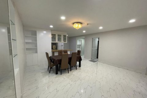 Кондоминиум с 2 спальнями в Ваттхане, Бангкок, Таиланд № 161547