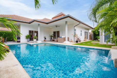 Villa in Hua Hin, Thailand 3 bedrooms № 161550
