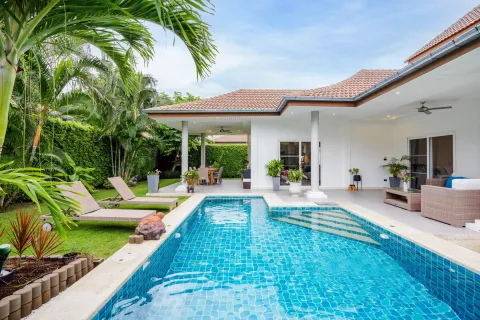 Villa in Hua Hin, Thailand 3 bedrooms № 161550 - photo 3