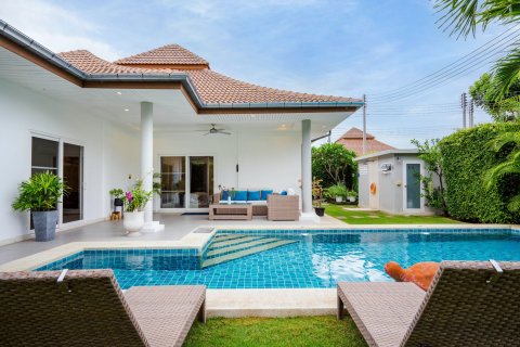 Villa in Hua Hin, Thailand 3 bedrooms № 161550 - photo 4