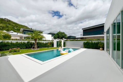 Вилла в Хуа Хине, Таиланд с 4 спальнями  № 161551 - фото 6