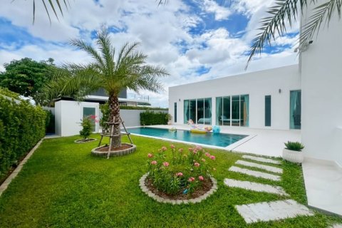 Вилла в Хуа Хине, Таиланд с 4 спальнями  № 161551 - фото 11