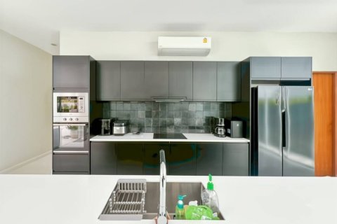 Вилла в Хуа Хине, Таиланд с 4 спальнями  № 161551 - фото 27