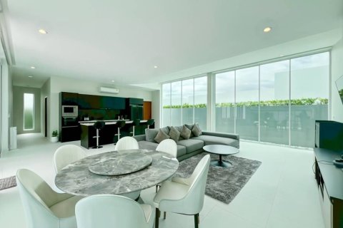 Вилла в Хуа Хине, Таиланд с 4 спальнями  № 161551 - фото 17