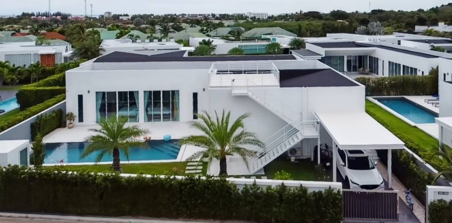 Вилла в Хуа Хине, Таиланд с 4 спальнями  № 161551