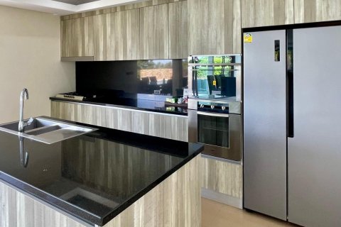 Villa in Ko Samui, Thailand 4 bedrooms № 161545 - photo 16