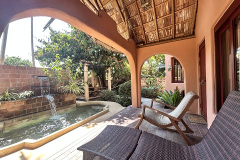 House in Hang Dong, Thailand 3 bedrooms № 161548 - photo 2