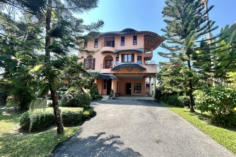 House in Hang Dong, Thailand 3 bedrooms № 161548