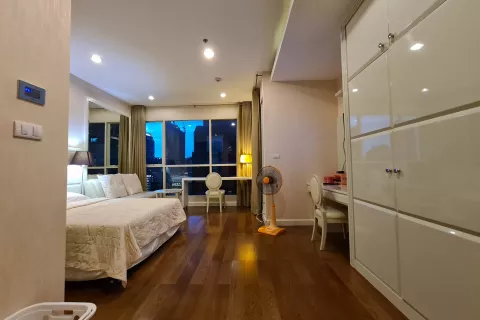 Studio dans le Condo à Pathum Wan, Bangkok, Thaïlande  № 139556 - photo 14