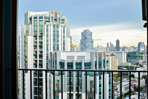 Condo à Huai Khwang, Bangkok, Thaïlande, 2 chambres № 161901 - photo 8