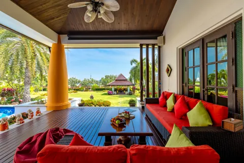 Villa in Hua Hin, Thailand 6 bedrooms № 161897 - photo 10