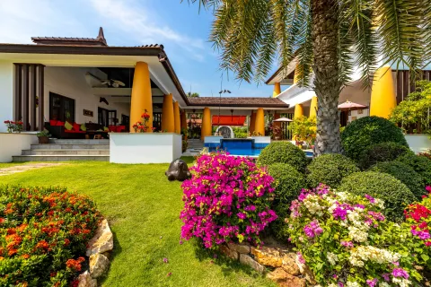 Villa in Hua Hin, Thailand 6 bedrooms № 161897 - photo 18