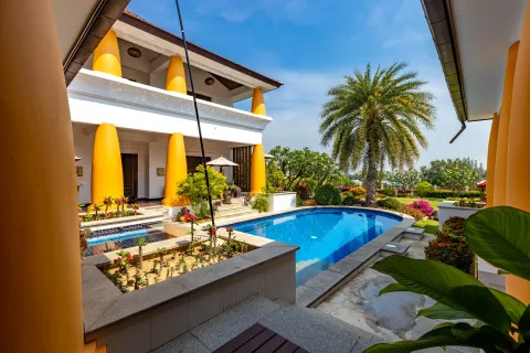 Villa in Hua Hin, Thailand 6 bedrooms № 161897 - photo 8