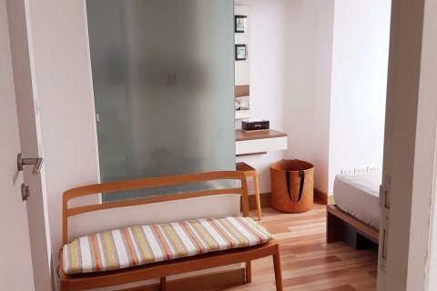 Студия в кондо в Ваттхане, Бангкок, Таиланд № 161900 - фото 3