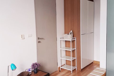 Студия в кондо в Ваттхане, Бангкок, Таиланд № 161900 - фото 2