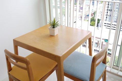 Студия в кондо в Ваттхане, Бангкок, Таиланд № 161900 - фото 8