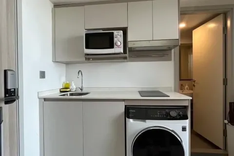 Studio in Sathon, Bangkok, Thailand № 161896 - photo 2