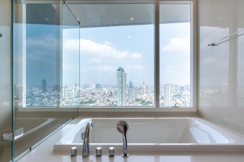 Condo in Bangkok, Thailand, 3 bedrooms  № 181068 - photo 9