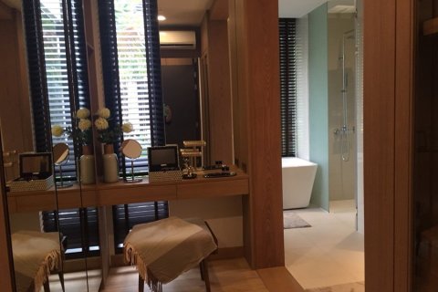 Condo in Bangkok, Thailand, 3 bedrooms  № 181071 - photo 23
