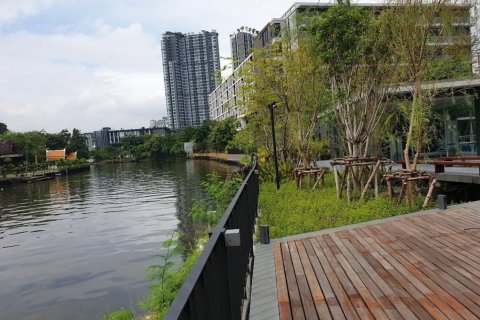Condo in Bangkok, Thailand, 3 bedrooms  № 181071 - photo 21
