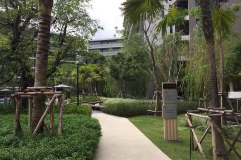 Condo in Bangkok, Thailand, 3 bedrooms  № 181071 - photo 16