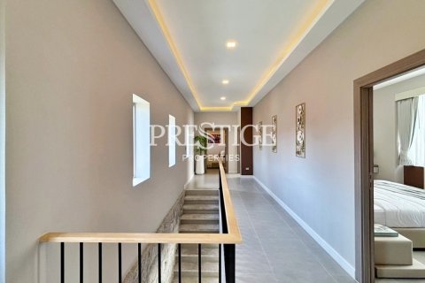 บ้านในพัทยา, ประเทศไทย 7 ห้องนอน № 198337 - รูปถ่าย 25