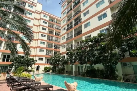 Condominio de 1 dormitorio en Jomtien Beach, Pattaya, Tailandia № 213456 - foto 2