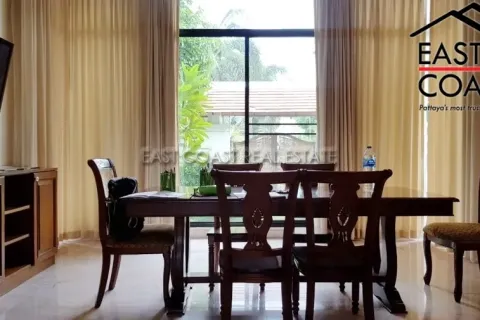 Casa de 4 dormitorios en Pattaya, Tailandia № 213455 - foto 6