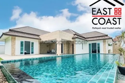 House in Pattaya, Thailand 3 bedrooms № 213453
