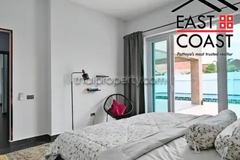 Casa de 3 dormitorios en Pattaya, Tailandia № 213453 - foto 12