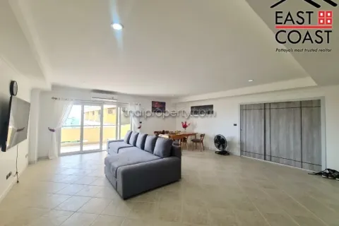 Condominio de 3 dormitorios en Pattaya, Tailandia № 213452