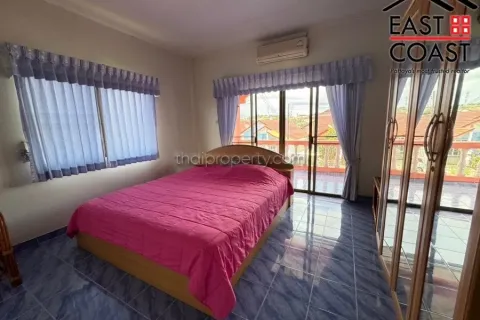 Casa de 4 dormitorios en Pattaya, Tailandia № 213454 - foto 19