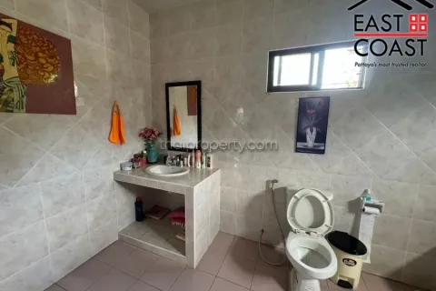 Casa de 4 dormitorios en Pattaya, Tailandia № 213454 - foto 13