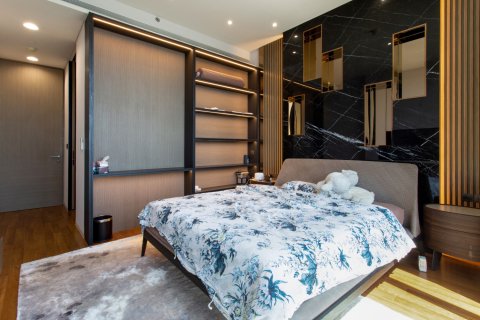 Condo in Bangkok, Thailand, 4 bedrooms  № 181153 - photo 22