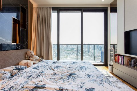 Condo in Bangkok, Thailand, 4 bedrooms  № 181153 - photo 23