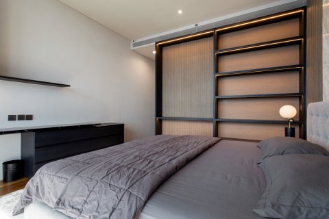 Condo in Bangkok, Thailand, 4 bedrooms  № 181153 - photo 18