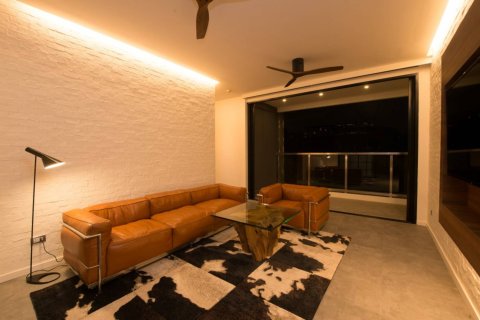 Condo in Bangkok, Thailand, 4 bedrooms  № 181154 - photo 8