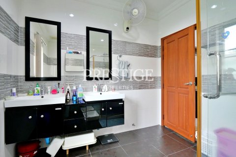 บ้านในพัทยา, ประเทศไทย 4 ห้องนอน № 198502 - รูปถ่าย 15