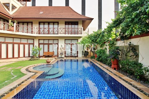 บ้านในพัทยา, ประเทศไทย 6 ห้องนอน № 198503 - รูปถ่าย 21