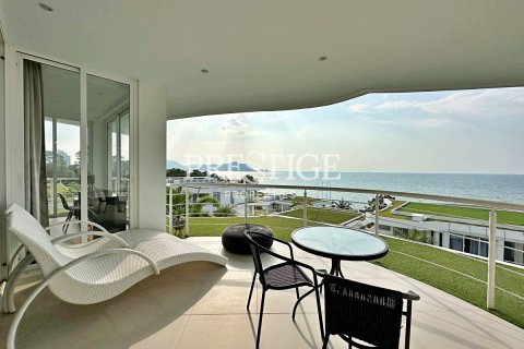 Condo in Pattaya, Thailand, 2 bedrooms  № 198508