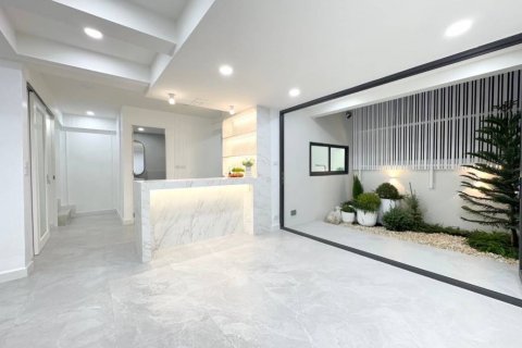 Townhouse in Watthana, Bangkok, Thailand 4 bedrooms № 134401 - photo 20