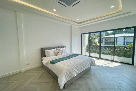 Townhouse in Watthana, Bangkok, Thailand 4 bedrooms № 134401 - photo 24