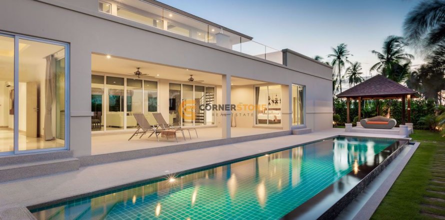 Studio in Pattaya, Thailand № 134397