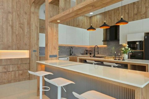 Villa in Pattaya, Thailand 5 bedrooms № 172820 - photo 9